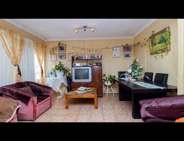 3 BEDROOM HOUSE FOR SALE IN MITCHELLS PLAIN CENTRAL